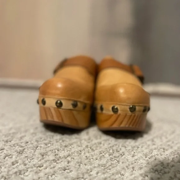 NWOT Free People Culver‎ City Leather Taupe Studded Clogs Sz 38/us8 - Picture 5 of 11